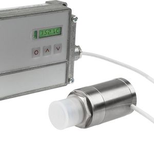 IR-Thermometer der Reihe OI98 sind als zweiteilige Systeme konzipiert. Der eigentliche Sensor hält hierdurch im Vergleich zu den Kompaktgeräten weitaus höheren Umgebungstemperaturen bis +250 °C stand.(Bild:  Ipf electronic)