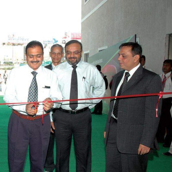 Rajiv Amin, President of IPMA and Yagnesh Buch, Deputy GM, Marketing at KSB Pumps are inaugurating the IPVS exhibition.  (Picture: PROCESS India)