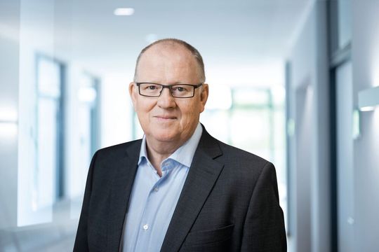 „Durch die ungewisse Zukunft brauchen die Kunden länger, um Entscheidungen zu treffen“, sagt EWM-Vertriebschef Robert Stöckl.(Bild:  EWM)