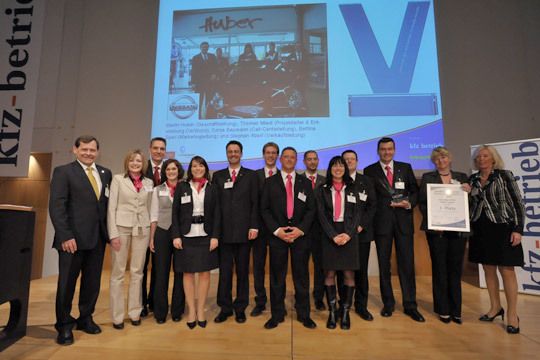 Hier sind sie: Die strahlenden Sieger vom Autohaus Huber aus Wasserburg. (Archiv: Vogel Business Media)