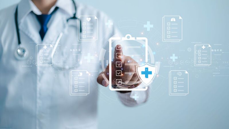 Die digitale Transformation des Gesundheitswesens könnte durch KI zusätzlich an Fahrt aufnehmen.(Bild: ©  MrPanya - stock.adobe.com)