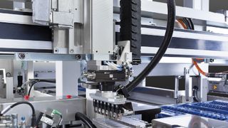 Bestueckungsautomat_Detail1_0734-01_frei ()