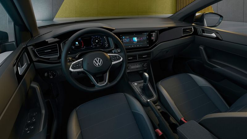 Das Cockpit besteht aus einem zehn Zoll großen Touchscreen sowie einer ebenfalls zehn Zoll großen Instrumententafel, die aus dem VW Golf bekannt ist. (Bild: VW)