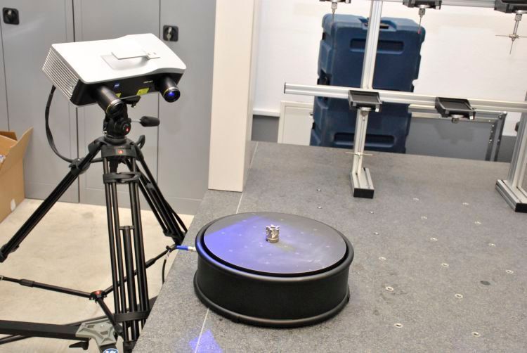 Verfügt der Kunde über ein Muster, scannt JP3D-Tec-Vision es zuerst mittels eines 3-D-Scanners ein. (Dominsky/»kfz-betrieb«)