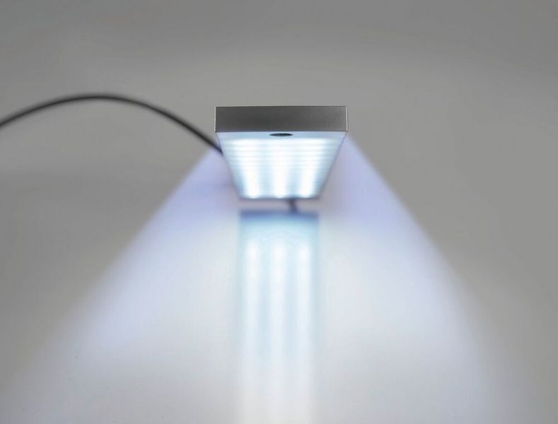 Die LED Leuchte besitzt mit 20 Grad einen breiten Abstrahlwinkel, er sorgt für einen weit ausgeleuchteten Bereich.  (Weidmüller)