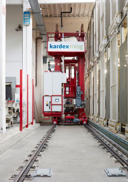 Die Frontenkommissioniergeräte von Kardex Mlog können mit einer Geschwindigkeit von bis zu 120 m/min arbeiten.  (Kardex)