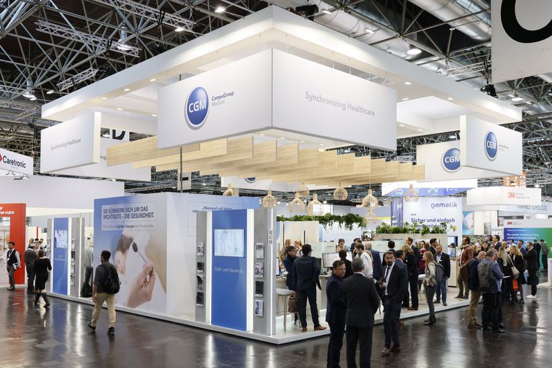 Messerundgang Halle 12 (Messe Düsseldorf, Constanze Tillmann)