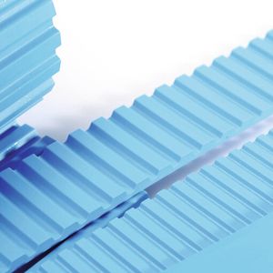 Das für den Polyurenthanzahnriemen eingesetzte Elastomer TPUAU1-Blau entspricht den Richtlinien der FDA, anhaftender Schmutz ist auf der Oberfläche leicht zu erkennen.