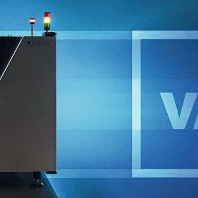 Künstliche Intelligenz hilft in der Qualitätssicherung dabei, Prüfprogramme automatisch zu erstellen. Dadurch werden der manuelle Aufwand und die Rüstzeiten nahezu vollständig eliminiert.  (Bild: Viscom)