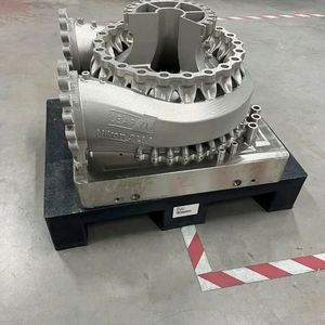 Nikon SLM Solutions druckte das Bauteil aus Inconel 718, einer Luft‑ und Raumfahrt‑Nickellegierung, die speziell dafür ausgelegt ist, die enormen thermischen Lasten und Drücke eines Vollstrom‑Stufenverbrennungs‑Zyklus (FFSC) auszuhalten.(Bild:  Nikon SLM)