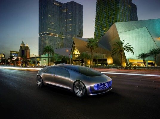 Mercedes-Benz F 015 - Luxury in Motion (Mercedes-Benz)