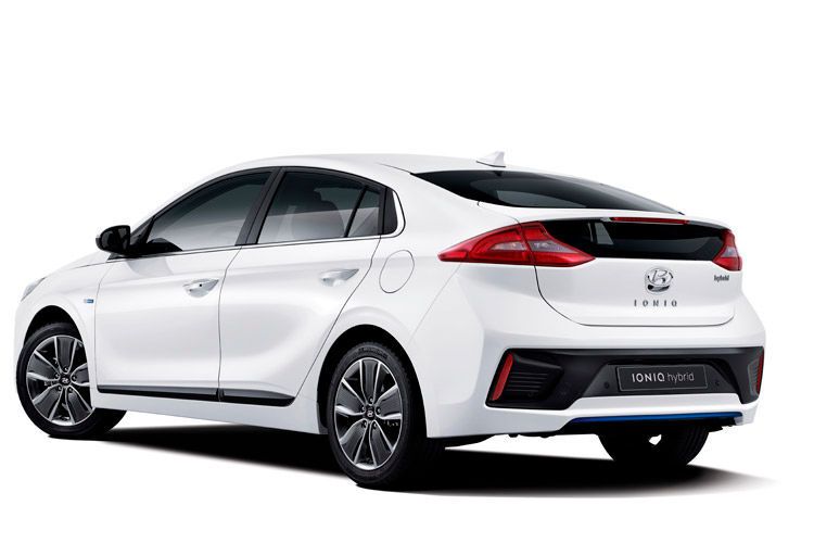 Später sollen ein Plug-in-Hybrid und eine rein elektrische Variante folgen. (Foto: Hyundai)