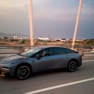 Lenkung, Bremsen und Fahrwerk geben keinen Anlass zur Kritik, wirken professionell und sauber abgestimmt (Bild:  Xpeng)