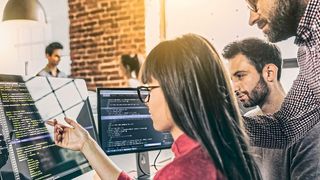 Schon bei der Entwicklung neuer Software sollte auf die Bedürfnisse des Anwerders bezüglich leichter Bedienbarkeit Rücksicht genommen werden. (©Redpixel - stock.adobe.com)