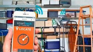 Über die Smartphone-App lassen sich Werkzeuge schnell auffinden. (Black & Decker)