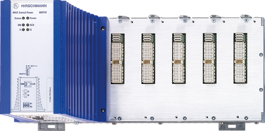 (Quelle: Hirschmann; MSP-Switch von Hirschmann mit Gehäusekomponenten von CTX: Dieser Switch ermöglicht die Kommunikation zwischen physikalisch getrennten Netzen und bietet fünf Steckplätze für Medienmodule.)