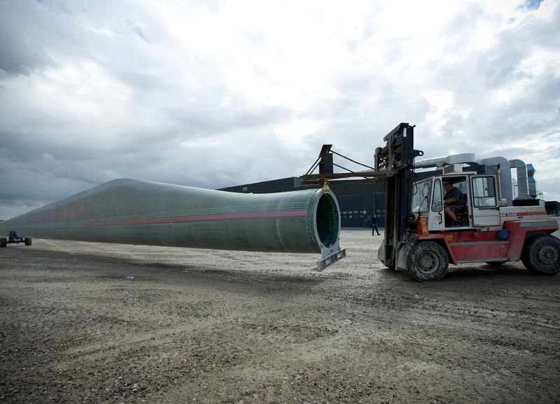 Produktion von Rotorblättern für Windkraftanlagen. (Bild: Siemens)