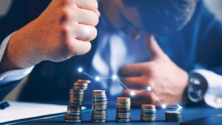 Aufgrund von Lieferengpässen musste die Polar Group ihr Produktionsvolumen reduzieren. Gleichzeitig hielten Kunden sich mit Aufträgen zurück. Das Ergebnis: drohende Zahlungsunfähigkeit.  (Bild: Miha Creative - stock.adobe.com)