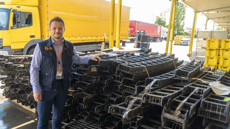 Ausgediente Energieketten können für das Recycling zu Igus nach Köln geschickt werden – egal von welchem Hersteller. (Bild: igus.de)