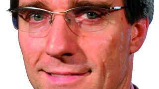 „Werkzeugschleifer müssen sich stärker mit dem wirtschaftlichen Herstellen von Sonderwerkzeugen in kleinen Losgrößen auseinandersetzen“, fordert Prof. Dr.-Ing. Wilfried Saxler, Geschäftsführer des FDPW. Bild: FDPW (Archiv: Vogel Business Media)