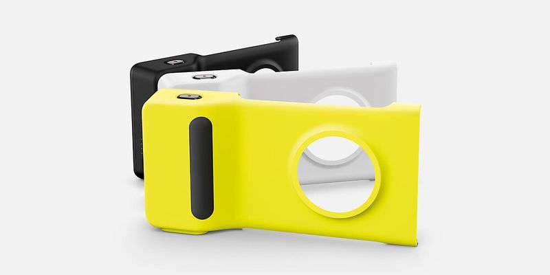 „Nokia Camera Grip“ gibt dem Smartphone eine Typische Kamera-Form für den festen Halt. (Bild: Nokia)