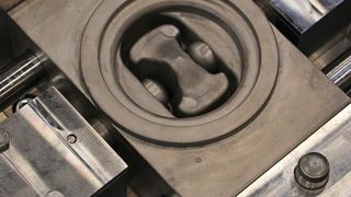 Montiertes Gesenk für das Schmieden von Hinterschnitten: Dieses neuartige Werkzeug haben Forscher am IPH entwickelt. (IPH)