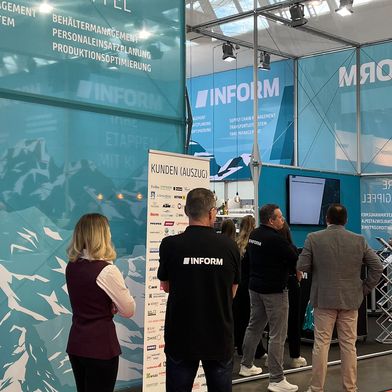 Inform präsentiert auf der LogiMAT 2026 (24.-26. März) in Stuttgart unter dem Motto „Ihre Etappen mit KI“ Lösungen zur Effizienzsteigerung in Unternehmen. Besuchen Sie uns in Halle 4, Stand D61!

 (Bild: Inform)