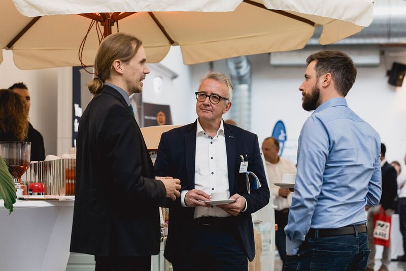 Im Gespräch mit PROCESS-Redakteur Dominik Stephan... (Bild: Stefan Bausewein)