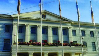 Die finnische Regierungsbehörde Kela wechselt vom Mainframe zum Re-Hosting mit "Open Frame ", eine Software von Tmaxsoft; im Bild: das Regierungsgebäude in Helsinki.  (Tmaxsoft)