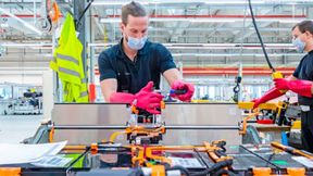  Die Konzernsparte Sustainera zeigt zeigt auf der Automechanika neue Austauschkomponenten. (Bild: Sustainera)