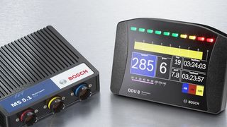 Alle DTM-Fahrzeuge sind in der Rennsaison 2014 einheitlich mit der Motorsteuerung MS 5.1 und dem Display DDU 8 von Bosch Motorsport ausgestattet. (Bild: Bosch)