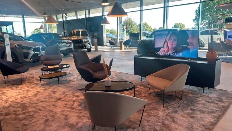 Wohnliche Loungebereiche rücken in den Fokus. (Bild: Weller)