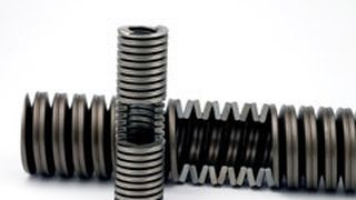 Schraubentellerfedern inklusive Querschnitt  (Bild: Röhrs)