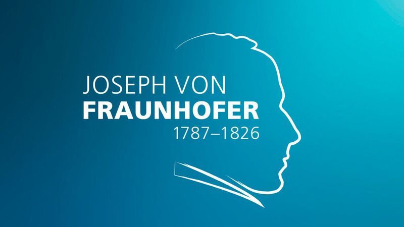 Die Jubiläums-Plakette zum 200. Todestag Joseph von Fraunhofers.(Bild:  Fraunhofer-Gesellschaft)