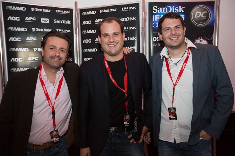 Sponsor des Abends WD (v. l.): Mario Bartnig und Frank Seidel mit Andreas Niedenzu, Jet (Eventfotos: Nils Krüger)