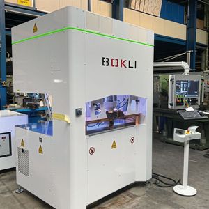 Die neue Portalbaureihe CDWM3.000PAC bis CDWM 52.000PAC staffelt die Leistung von 3 bis 52KJ. Damit werden Schweißströme bis zu 500.000 A möglich. (Bild:  Bokli)