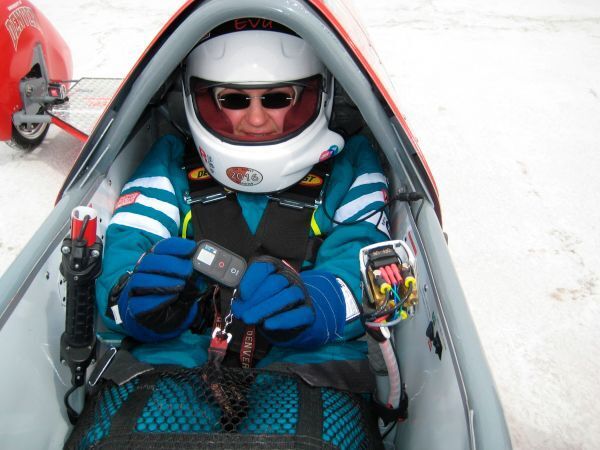 Eva Håkansson – mit fast 435 km/h die schnellste Motorradfahrerin der Welt. (KillaCycle Racing)