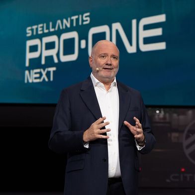 Stellantis-Nutzfahrzeugchef Eric Laforge will den Hersteller stärker im Flottenmanagement positionieren. (Bild: Stellantis/Ferrero Communication)