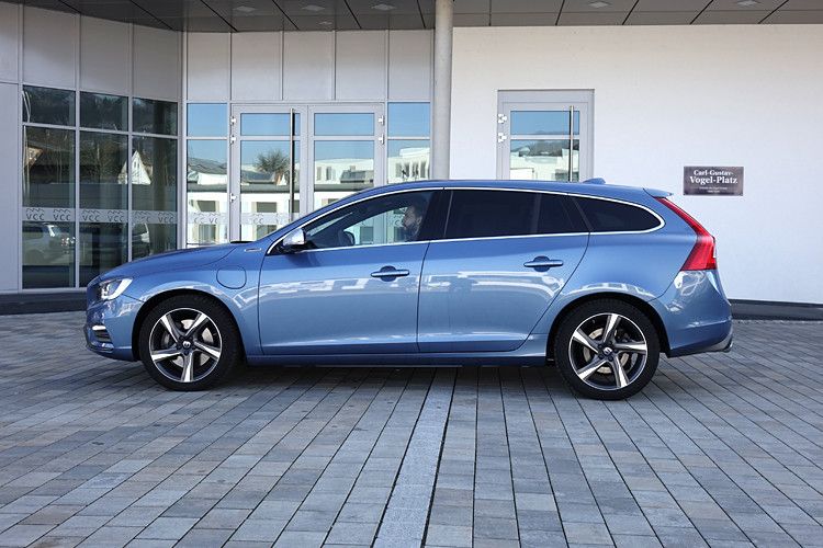 Ein Plug-in-Hybrid-Diesel muss nicht langweilig sein. Volvo bietet ihn im R-Design an. Zum Paket gehören 18-Zoll-Leichtmetallfelgen. (Foto: Thomas Günnel)