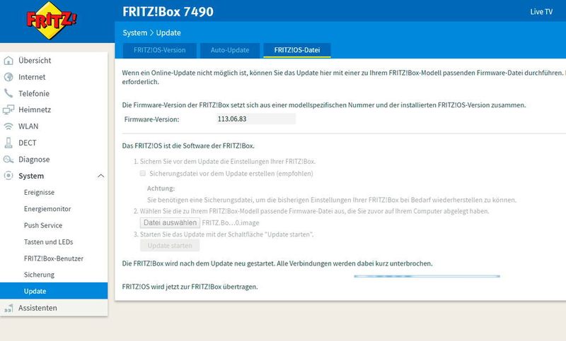 Die Installation von Fritz!OS 6.90 kann über die Schaltfläche automatisiert erfolgen, oder über eine Installationsdatei, die vom AVM FTP-Server heruntergeladen werden kann. (Joos / AVM)