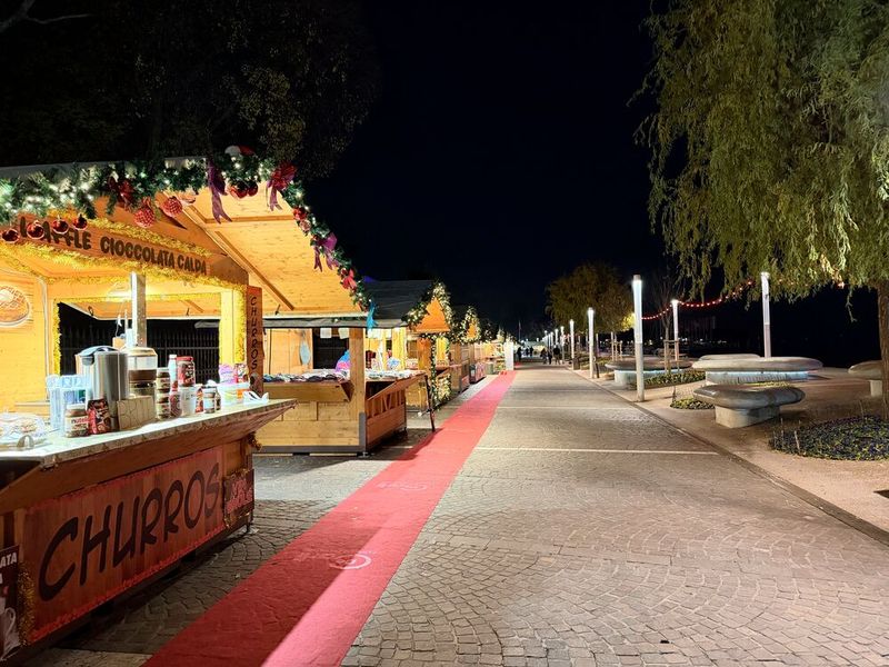 Weihnachtsmarkt auf Italienisch (Bild: Daniel Killy/SP-X)