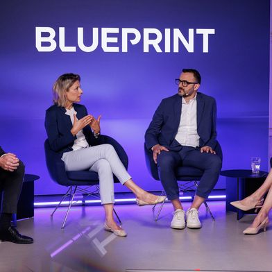 Blueprint Talk with (from left to right) Christoph Spranger, Yvonne Weitsch, Matteo Berioli and host Sarah Yvonne Elsser. (Source: CADFEM Germany GmbH / Nadine Wilhelm Fotografie)