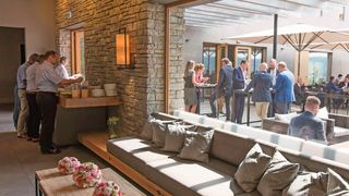 Den ersten Positionierungskongress für Servicemarken veranstaltete marcapo auf Schloss Steinburg in Würzburg. (marcapo GmbH)