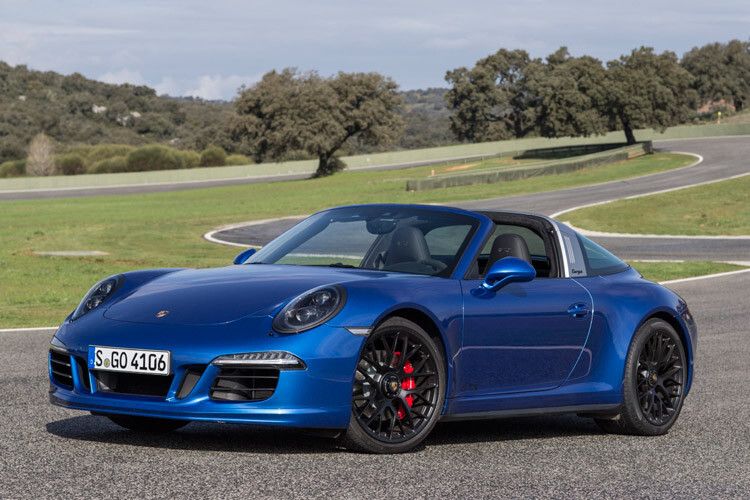 Mit dem Porsche 911 Targa 4 GTS ist die Familie der PS-starken Übersportler aus Stuttgart wieder komplett. (Foto: Porsche)