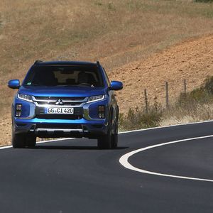 (Mitsubishi)