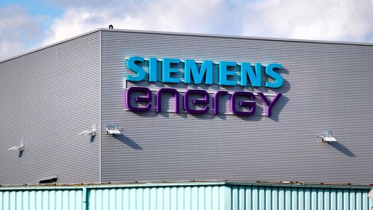 Noch im letzten Jahr sah es bei Siemens Energy nicht besonders rosig aus. Nun aber scheint die Siemens-Tochter sich sogar einem Rekordgeschäftsjahr zu nähern ...(Bild:  Siemens)