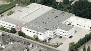 Die Produktion unterschiedlicher Riemen und deren Veredelung, durch Beschichtungen aus Polyurethan oder anderer Materialien, sind nun am Standort Rinteln im neuen Kompetenzzentrum Material Handling konzentriert. (Bild: Optibelt MAterial Handling)