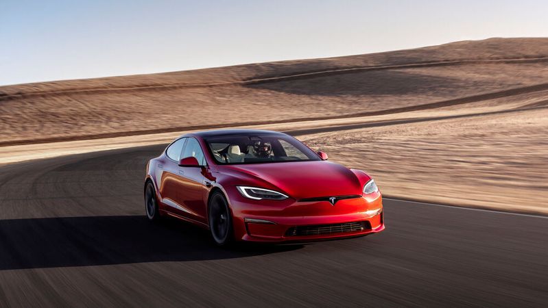 Aufgrund von Softwareproblemen müssen einige „Model S“ und „Model X“ in die Werkstatt.(Bild:  Tesla)