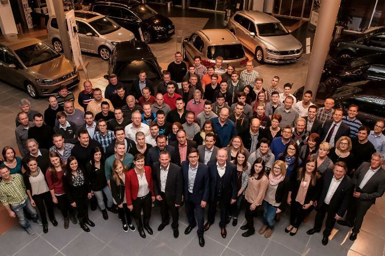 Ostermaier übernimmt alle 110 Mitarbeiter vom Autohaus Holzer. (Foto: Ostermaier)