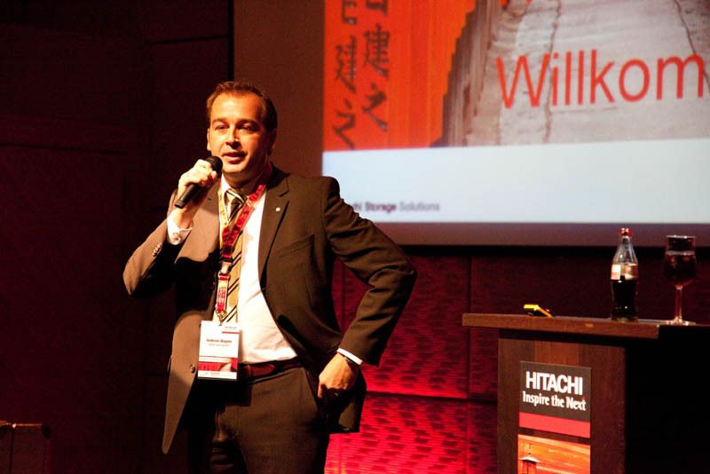 Andreas Wagner heißt die Gäste willkommen (Archiv: Vogel Business Media)